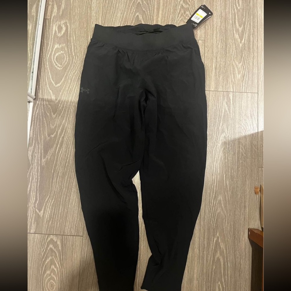 Brand new Under Armour Speed Pocket Running/ Jogging/ Gym/ Fitness pants